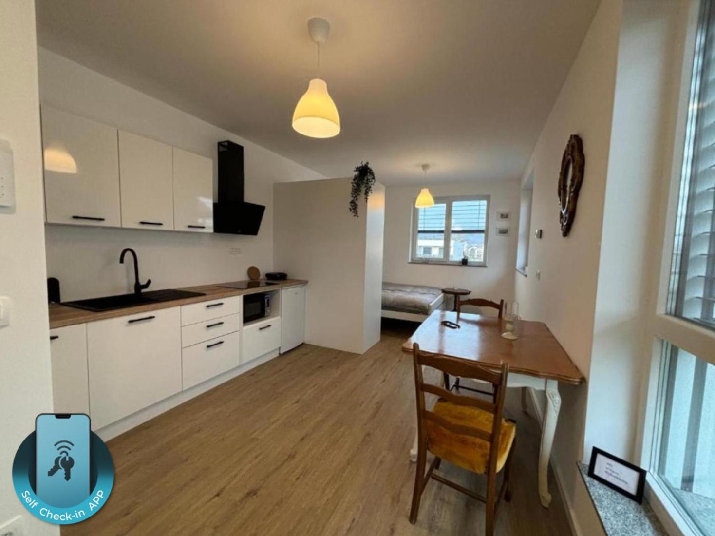 Apartmaji Cepon Lublana Zewnętrze zdjęcie